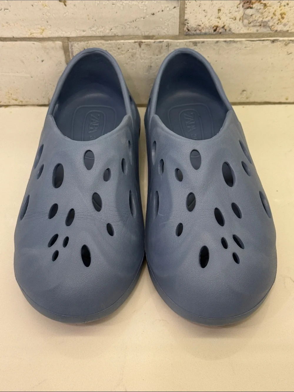 Zara Kids Blue Rubberized Clogs EU 36 Youth 4 Slip On Pool Water Shoes NWOT